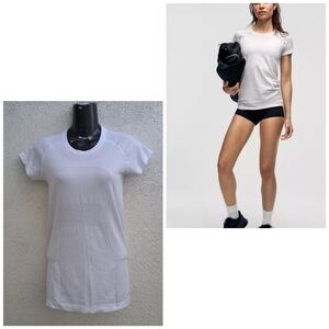 Lululemon White Women's Top Gray Pin Stripes Workout Gym Yoga Sporty Everyday